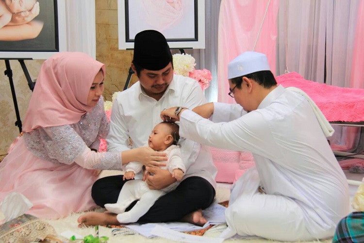 Pelaksanaan aqiqah memiliki banyak makna, Sumber: cahayaislam.id